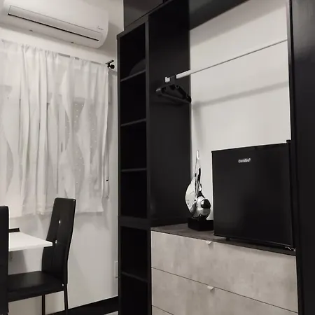 Blanco & Black Vilapicina Vendégház Barcelona